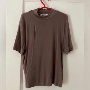 Aritzia Babaton small “mauve / taupe” colour knit t-shirt